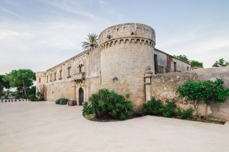Syracuse: Wine Tasting in a Castle and Historical Garden - Activity Description