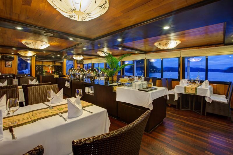 Syrena 3D2N Cruise: Ha Long Bay, Sung Sot, Ti Top - Day three: Hang Luon and the return