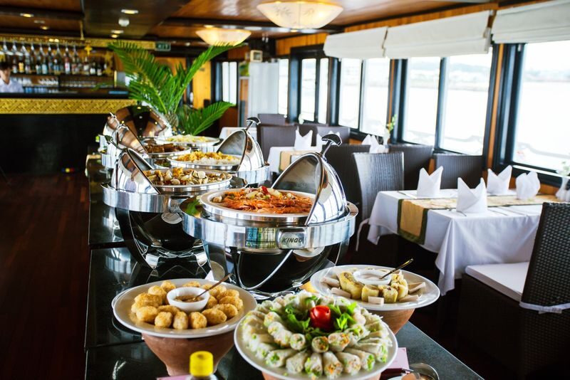 Syrena 3D2N Cruise: Ha Long Bay, Sung Sot, Ti Top - Price, departures and what to check