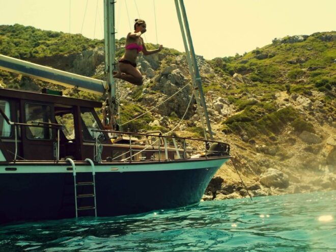 Syros Small-Group Boat Cruise With Swim Stops, Meal & Drinks - Boat Information