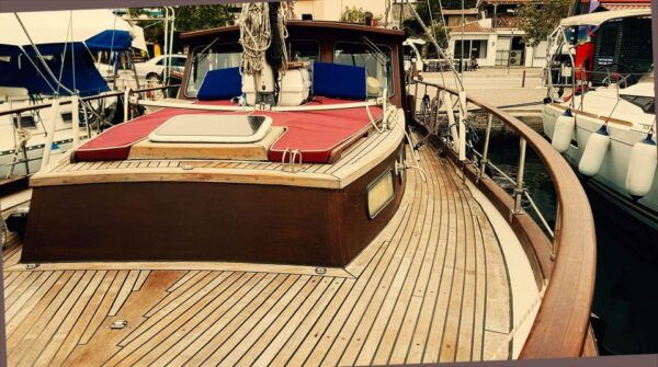 Syros Small-Group Boat Cruise With Swim Stops, Meal & Drinks - The Sum Up