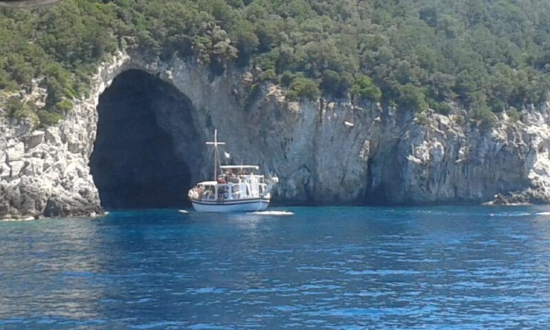 Syvota & Blue Lagoon cruise with BBQ and beach stop - Good To Know