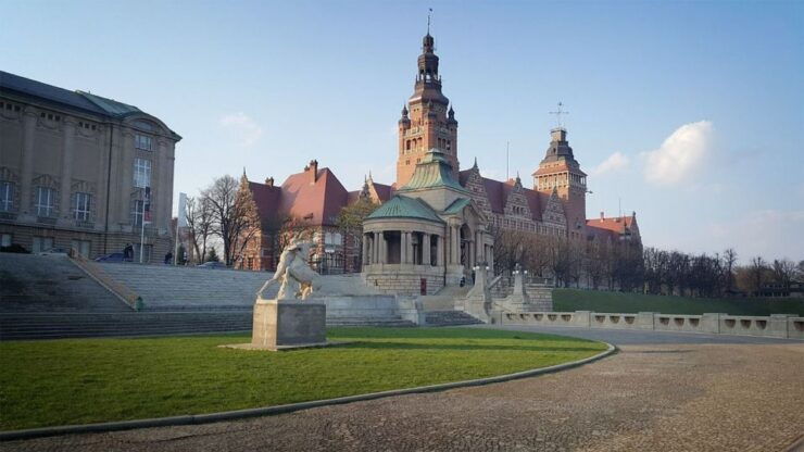 Szczecin: Medieval Old Town Private Walking Tour - Tour Experience