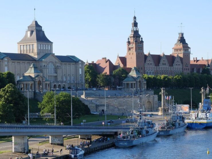 Szczecin: Old Town Highlights Private Walking Tour - Tour Details