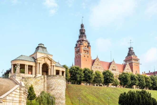 Szczecin: Transport From Airport SZZ and One-Day Trip - Highlights of the Tour
