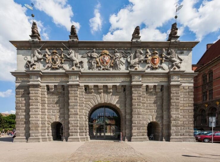 Szczecin Underground Routes and Old Town Private WalkingTour - Experience Highlights