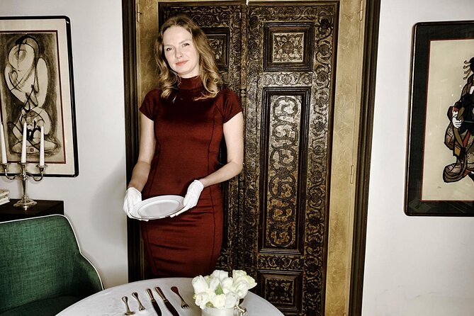 Table Manners a La Française - Tips for Mastering French Dining Etiquette