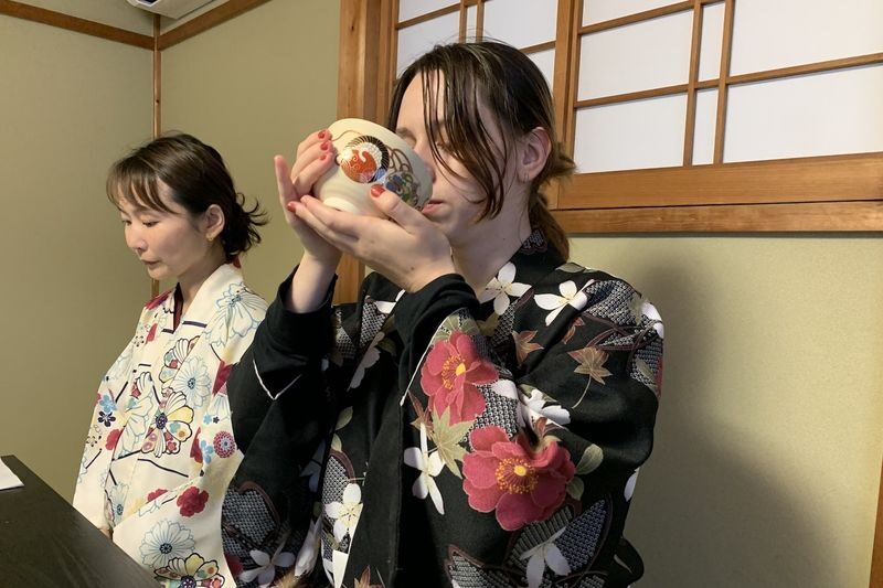 Table-Style Tea Ceremony Experience in Ninenzaka Kyoto - Timing, directions, and practical details