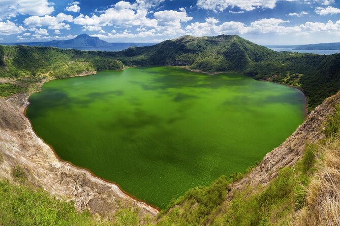 Tagaytay Ridge, Palace in the Sky, Taal Volcano From Manilla (Feb ) - Good To Know