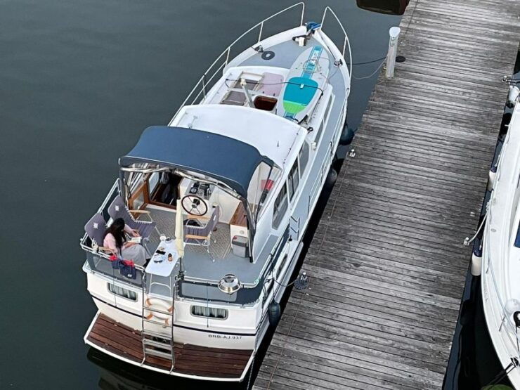 Tagestour: Private Wannsee Lake and Werder Yacht Cruise - Experience Highlights