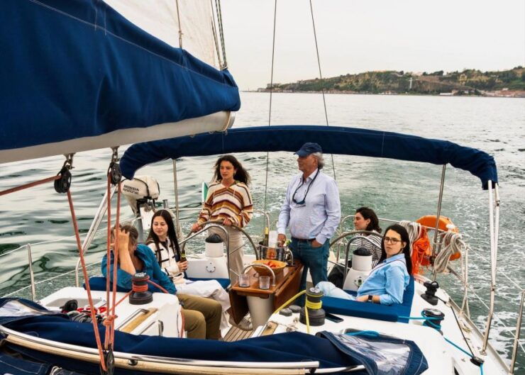 Tagus: Sailboat Private Tour - Tour Inclusions