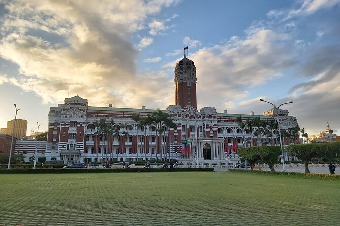 Taipei City Tour With National Palace Museum Ticket - Insider Tips: Get Insider Tips for a Memorable Taipei City Tour