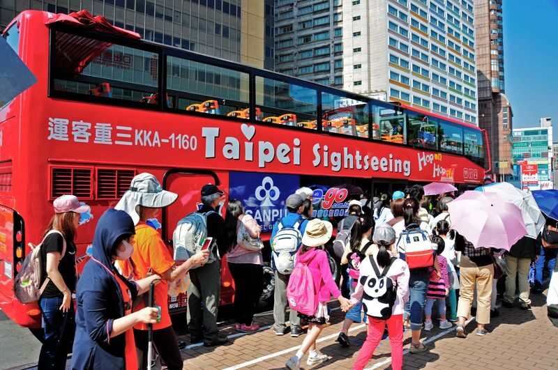 Taipei Double Decker Sightseeing Bus Ticket - A moving introduction to Taipei