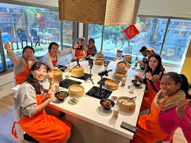 Taipei: Dumplings (XiaoLongBao) & Beef Noodles Cooking Class - An In-Depth Look at the Taipei Dumplings & Noodles Class