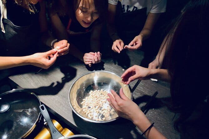 Taipei Fresh Market Tour and Colorful Bubble Tea Making - Introduction: A Tastier Side of Taipei