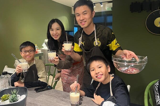 Taipei Fresh Market Tour and Colorful Bubble Tea Making - Who Should Consider This Tour?