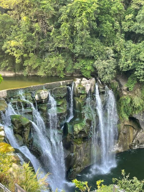 Taipei: Jiufen, Shifen Sky Lanterns & Keelung Nightmarket - FAQ