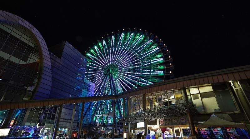 Taipei: Miramar Ferris Wheel Ticket - Daylight, sunset, or neon after dark