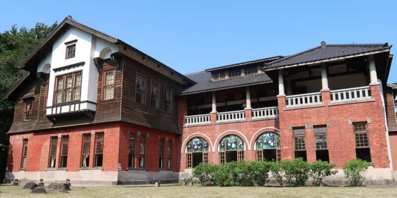 Taipei Nature Tour (Yangmingshan Park & Tamsui Day Trip) - Soaking in Beitou Hot Springs