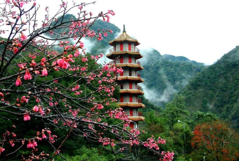 Taipei: Taipei-Hualien one day tour - Introduction: A Day to Remember in Hualien and Taroko Gorge