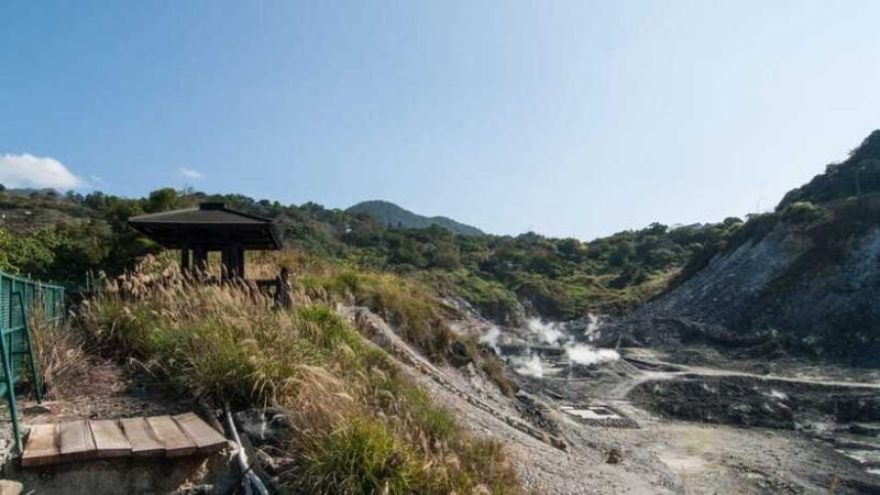 Taipei: Yangmingshan National Park Half-Day Tour - The Value of Guided Tours in Yangmingshan