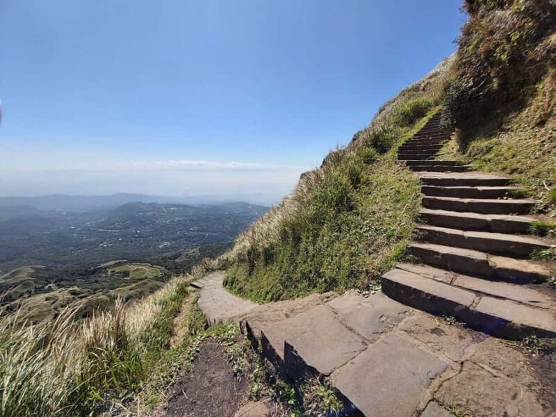 Taipei: Yangmingshan National Park Hiking Day Tour - FAQ