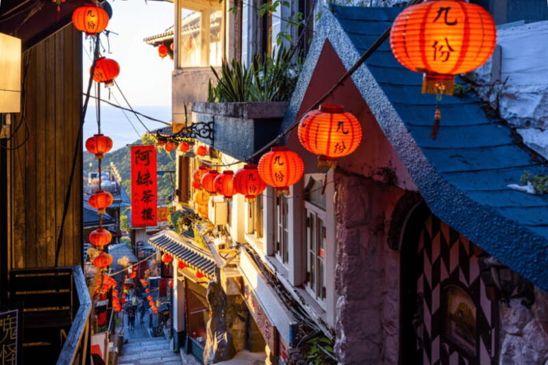 Taipei: Yangmingshan, Shifen, Jiufen & Yehliu Private Tour - Discovering Taiwan’s Natural & Cultural Treasures