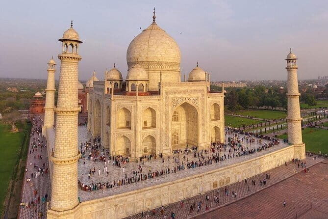Taj Mahal, Agra Fort and Baby Taj Day Tour from Delhi by Car - Exploring Agra Fort: A Fortress of Power and Legend