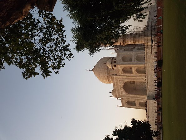 Taj Mahal Agra Overnight Tour From Delhi - Meeting and Pickup