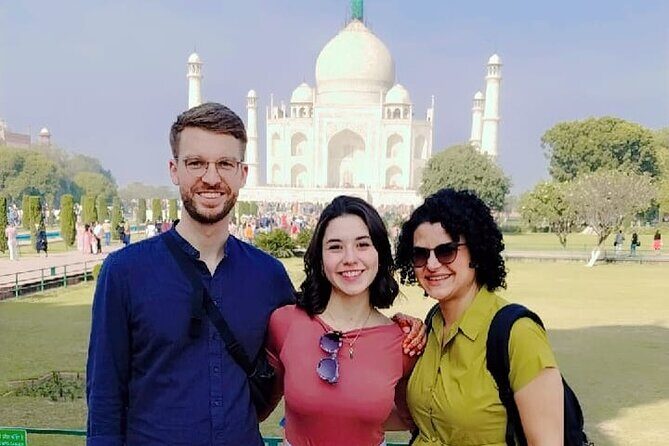 Taj Mahal & Agra Private Private Same Day Tour from Delhi - The Journey Begins: Pickup and Travel