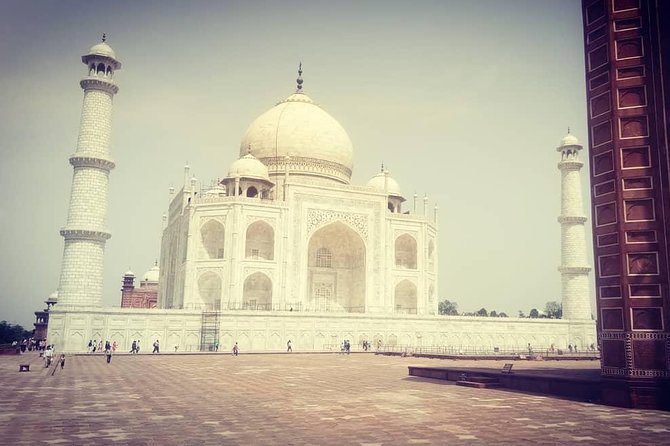 Taj Mahal & Agra Tour From Delhi By Fastest Train - Tour Highlights
