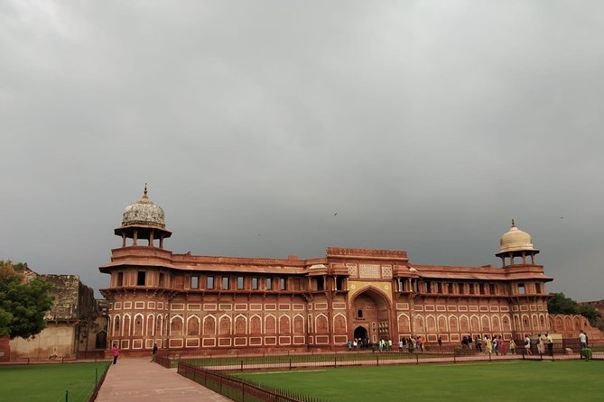 Taj Mahal and Agra Fort Group Tour by Superfast Train - Good To Know