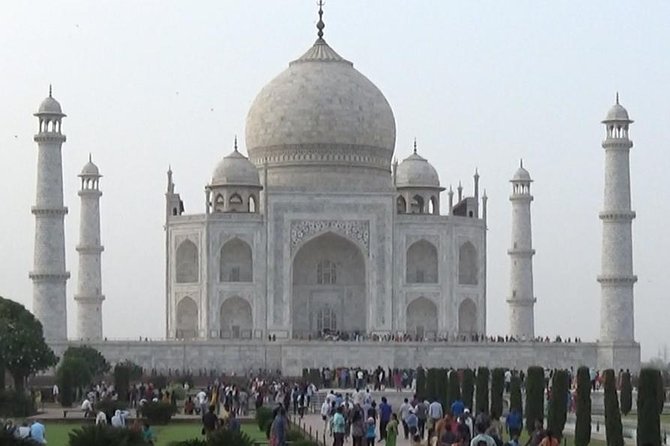 Taj Mahal by Superfast Train Gatimaan Express - Inclusions & Additional Info