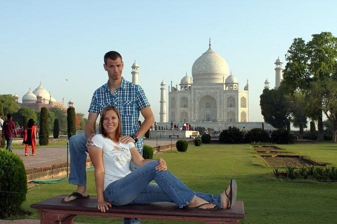 Taj Mahal by Tuk Tuk : A Local-Style Adventure - FAQ