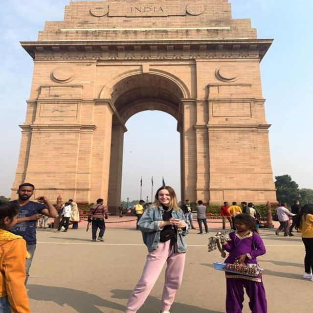 Taj Mahal Overnight, New Delhi & Agra Tour - Language Support