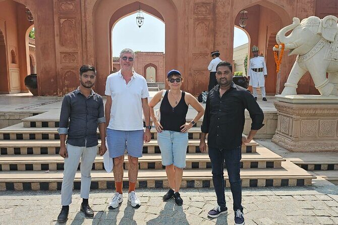 Taj Mahal skip the line - Shopping Tour - Good To Know