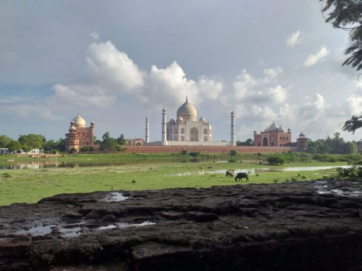 Taj Mahal Sunrise and Sunset Overnight Agra Tour From Mumbai - Itinerary