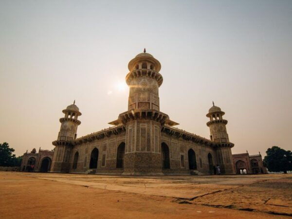 Taj Mahal Sunrise Day Trip With Transfer From Delhi - Directions