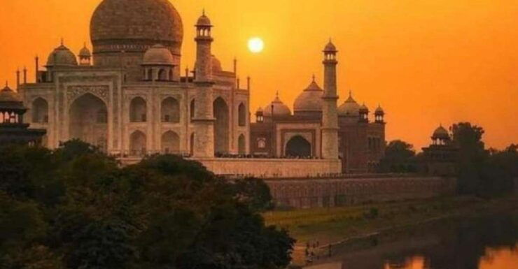 Taj Mahal Sunrise Or Sunset Overnight - Full Description