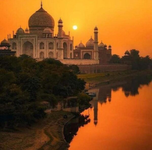 Taj Mahal Sunrise Or Sunset Overnight - Frequently Asked Questions