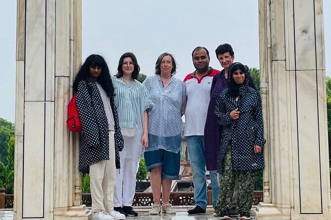 Taj Mahal Sunrise Tour with Agra overnight from Delhi - By Car - Good To Know