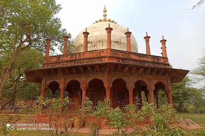 TAJ MAHAL TOUR (1 Nights /2 Days) - Transportation and Accommodation Details