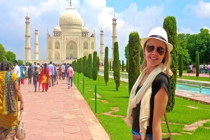 Taj Mahal Tour by Gatimaan Train From Delhi - Gatimaan Train Overview