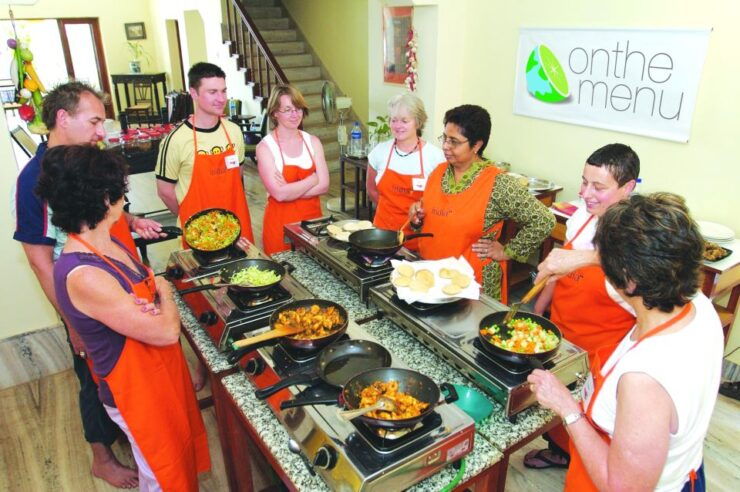 Taj Mahal Tour From Delhi & Authentic Indian Cooking Session - Tour Details