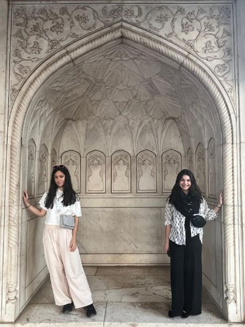 Taj Mahal Tour Same Day From Delhi By Express Way - Itinerary and Experience Highlights