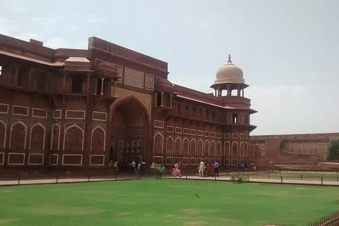Taj Mahal Tour With Agra Fort, Baby Taj And Mehtab Bagh - The Itinerary in Detail