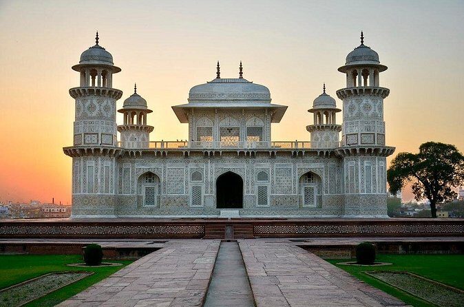 Taj Mahal Tour With Agra Fort, Baby Taj And Mehtab Bagh - FAQ