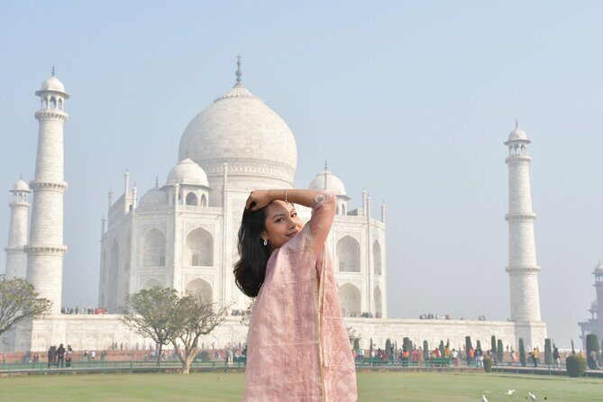 Taj Mahal Tour with Professional Photographer and Guide - Price and Value Analysis