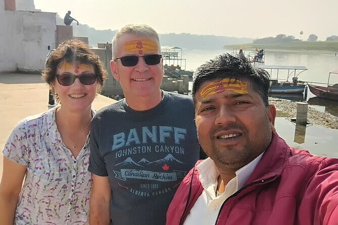 Taj Mahal visits with Licensed Guide with Entry Assistance - Authentic Insights from Reviews