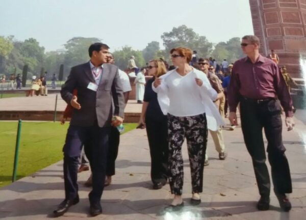 Taj Mahal Walking Tour: By Expert Official Tour Guide. - Directions